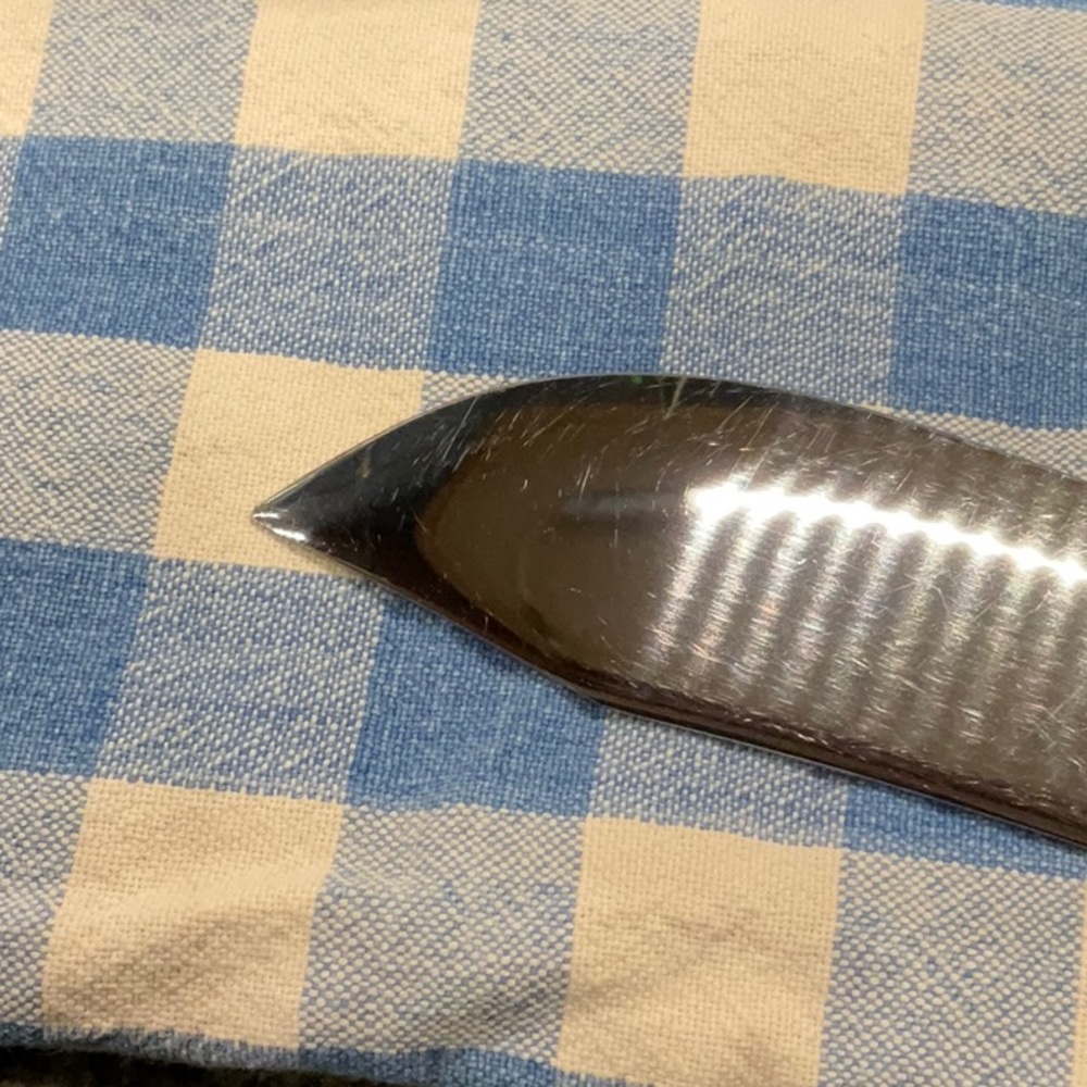 CUTCO 1722 Butcher Knife - Picture 6 of 7